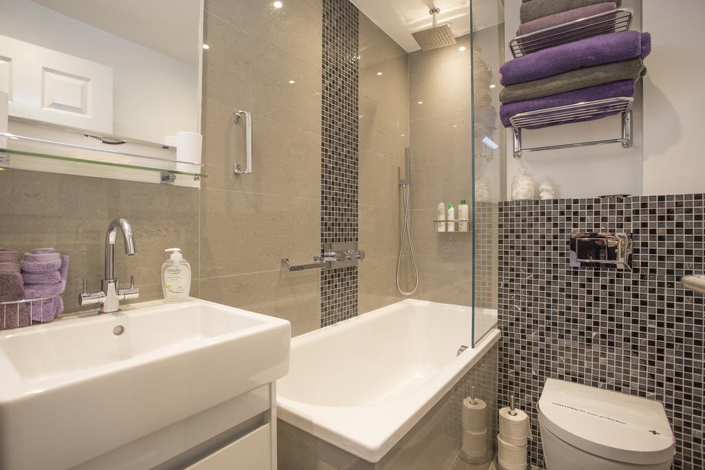 Victoria Violet Apartment ลอนดอน ภายนอก รูปภาพ